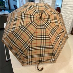 💯 Burberry vintage walking stick umbrella